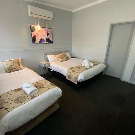 Charlton Motel Kültér fotó
