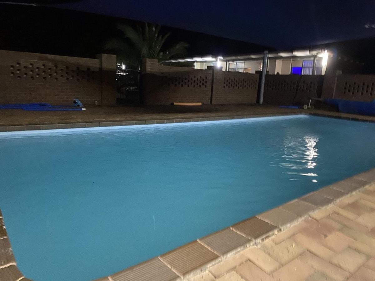 Charlton Motel Kültér fotó