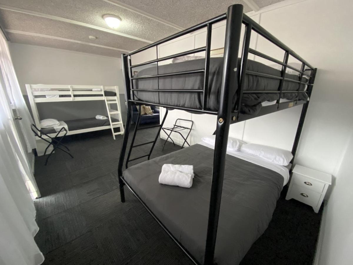 Charlton Motel Kültér fotó