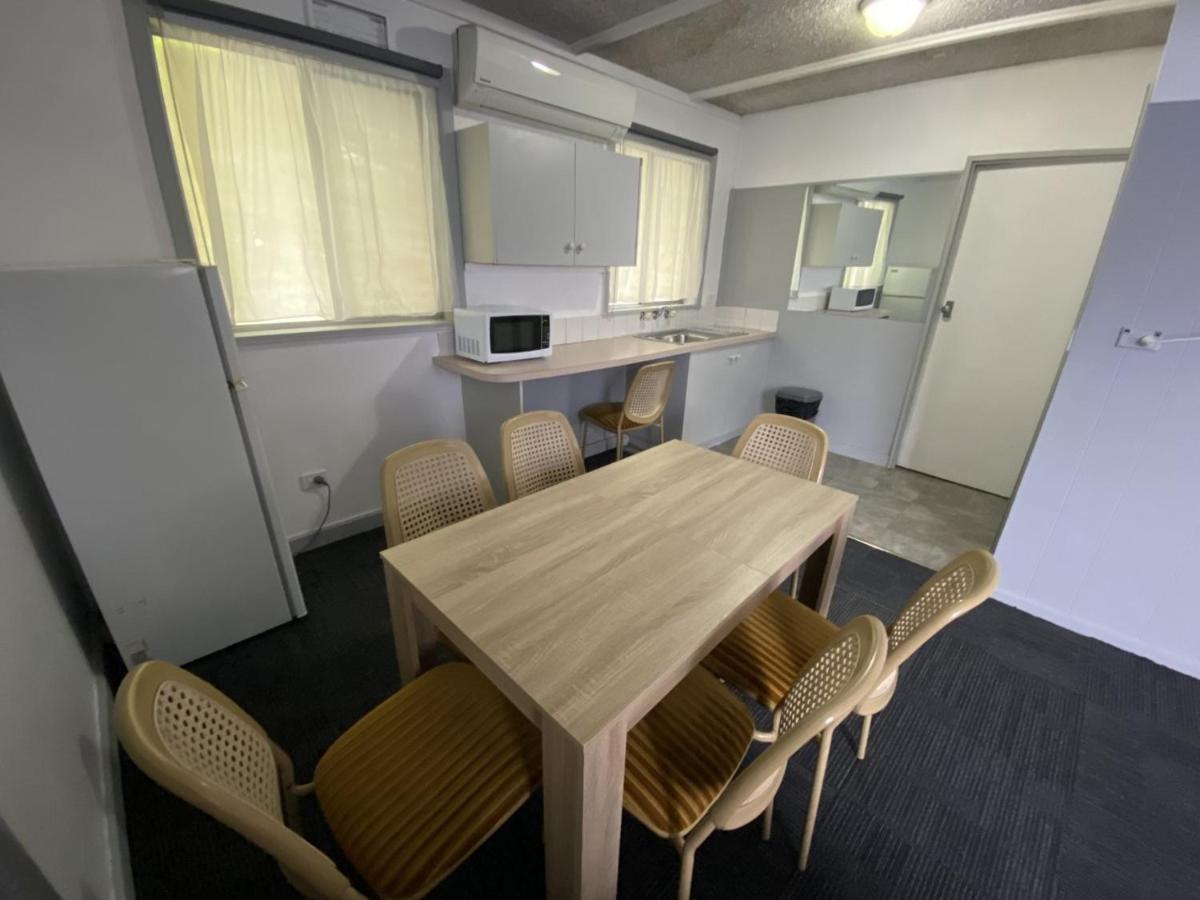 Charlton Motel Kültér fotó