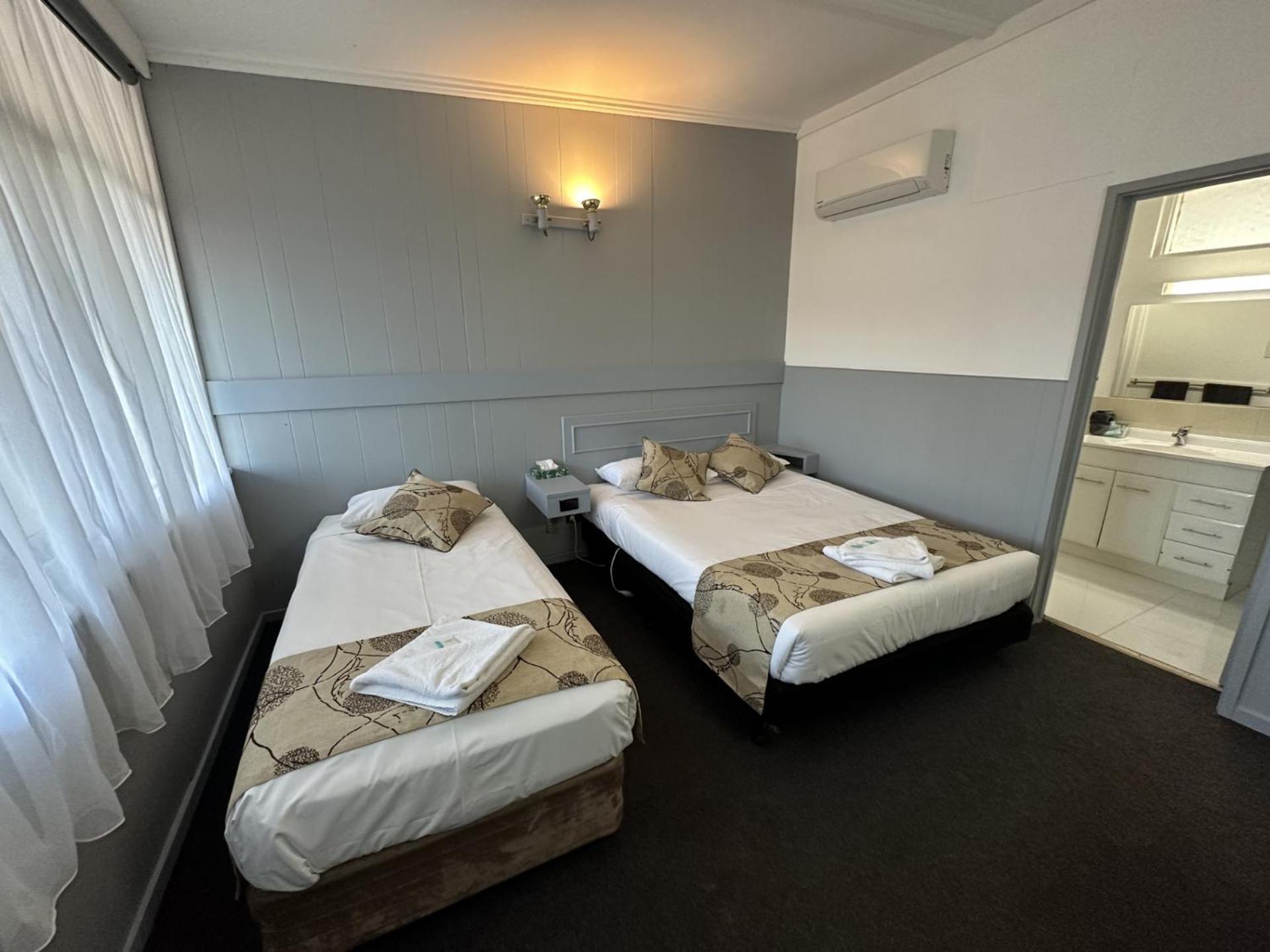 Charlton Motel Kültér fotó