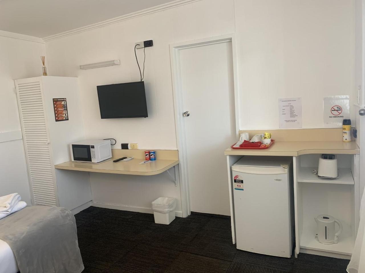 Charlton Motel Kültér fotó