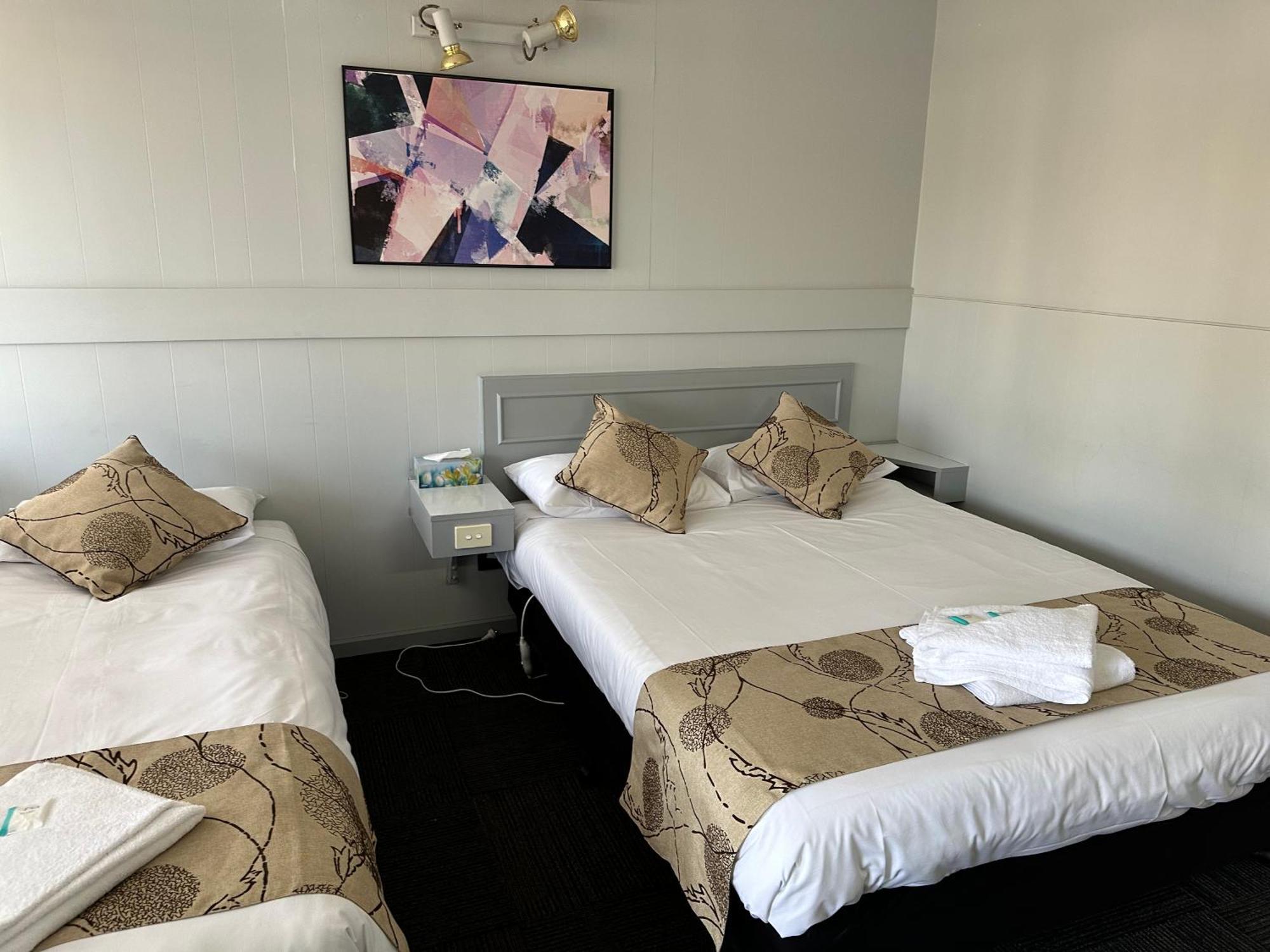 Charlton Motel Kültér fotó