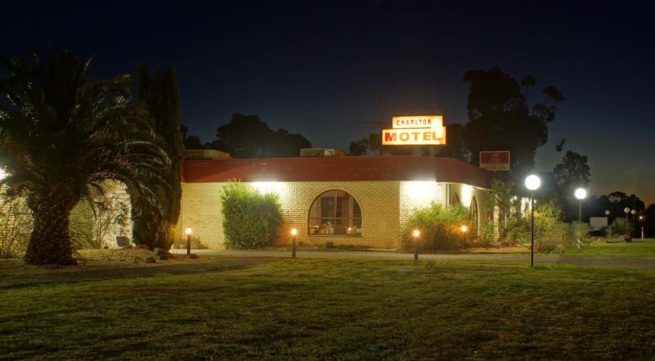 Charlton Motel Kültér fotó